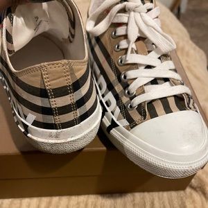 Burberry Sneakers